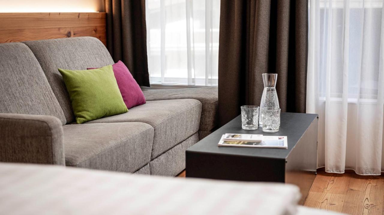 Die Berge Lifestyle-Hotel Soelden ภายนอก รูปภาพ