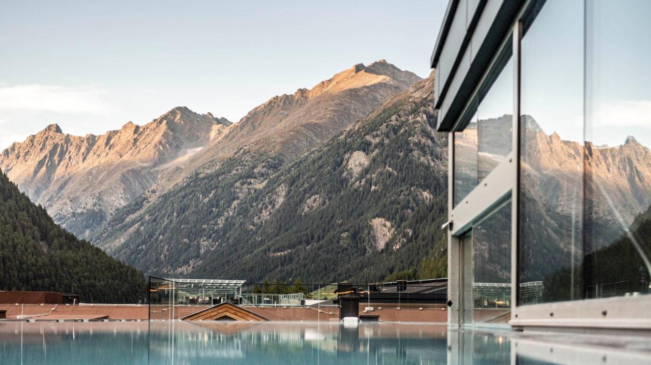 Die Berge Lifestyle-Hotel Soelden ภายนอก รูปภาพ